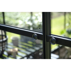 HALLS szklarnia ogrodowa ICON PLANTHOUSE 8 (9,7 m2; 2,55 x 3,79 m) czarna, szkło hartowane + baza